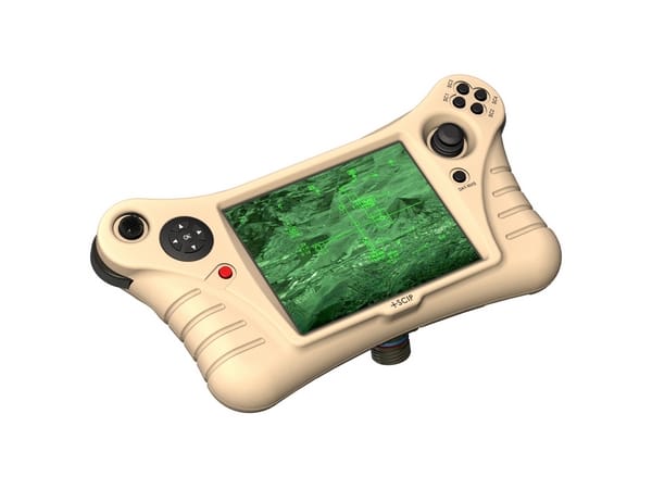 Beige handhållen enhet med grön skärm.