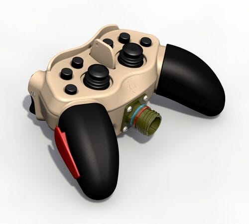 Handkontroll med flera knappar och spakar.